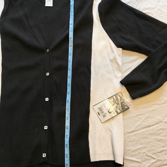 NWT cardigan sz L - Picture 4 of 7